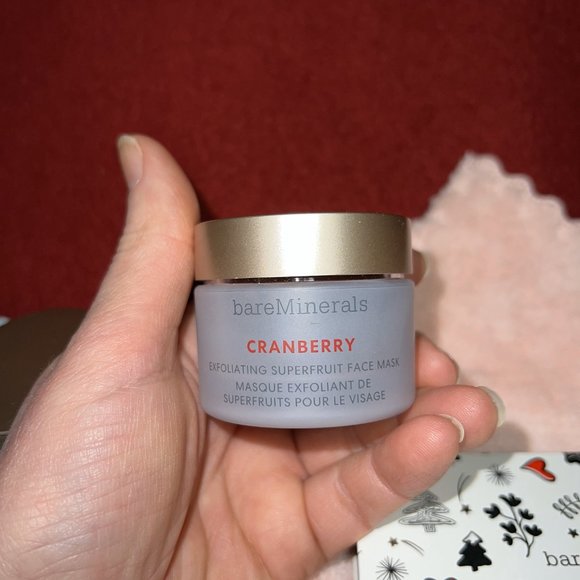 **CLOSET ON HOLD**BARE MINERALS - Picture 13 of 15